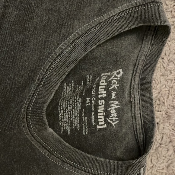 Rick and Morty tshirt - Picture 4 of 5